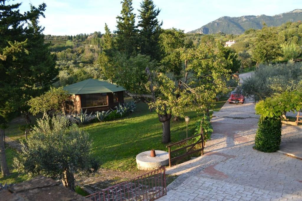 Villa De Luccheri Frasso Telesino Eksteriør bilde