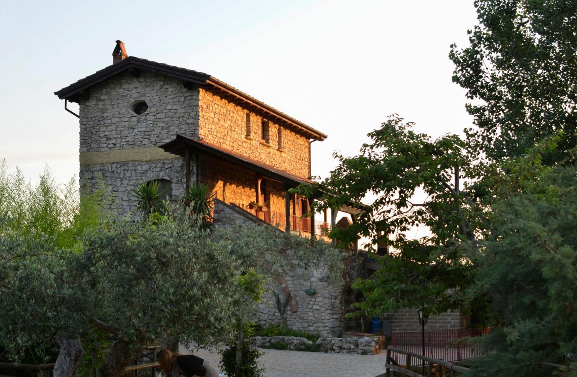Villa De Luccheri Frasso Telesino Eksteriør bilde